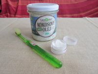 zubná pasta z kokosového oleja, postup