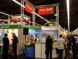 Poľský stánok na výstave BioFach 2004